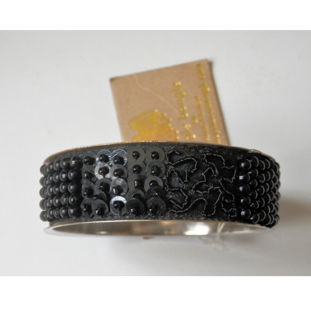 Amrita Singh Bangle